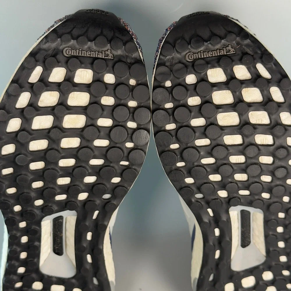 Adidas Ultraboost 4.0 Womens 7.5 7 1/2 Running Shoes Womens 7.5 7 1/2 Trainer